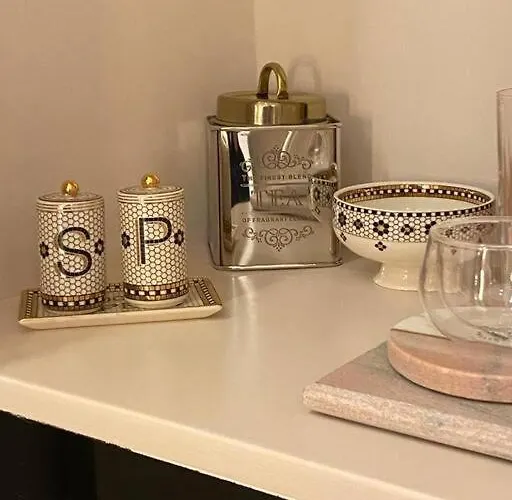Luxury Georgian Apartment - 5 Minute Walk To Spa