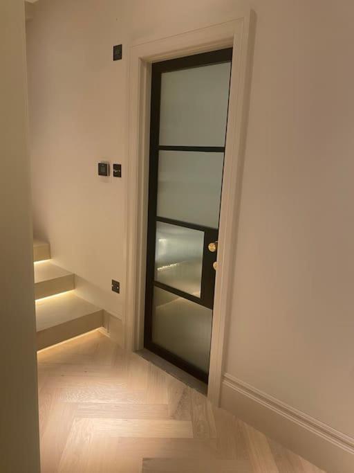 Apartment Luxury Georgian - 5 Minute Walk To *