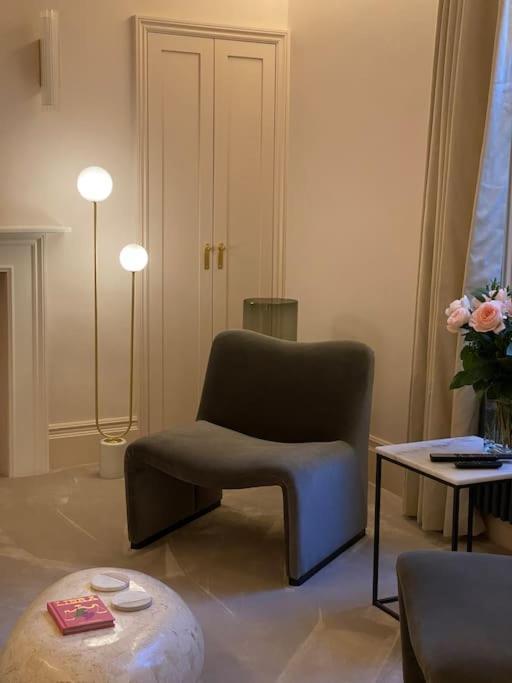 Luxury Georgian - 5 Minute Walk To Apartment *